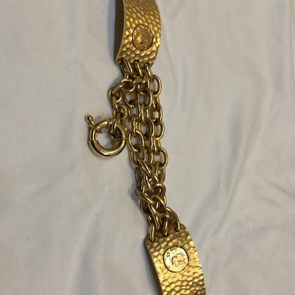 TAT 2 cuff and link bracelet Gold tone metal. - Picture 4 of 5